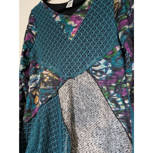 Mixed Media Colorful Art to Wear Top Women's Size Medium Boho Abstract Patchwork - Picture 2 of 8